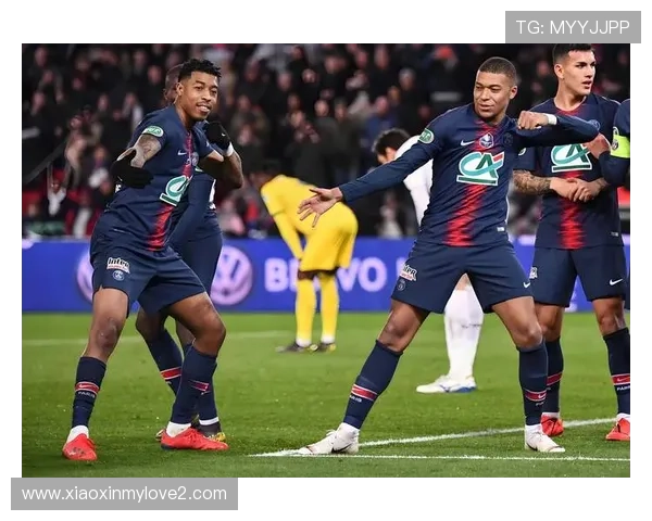 🇨🇳中国U-14国家男足选拔队离开欧塞尔，前往巴黎